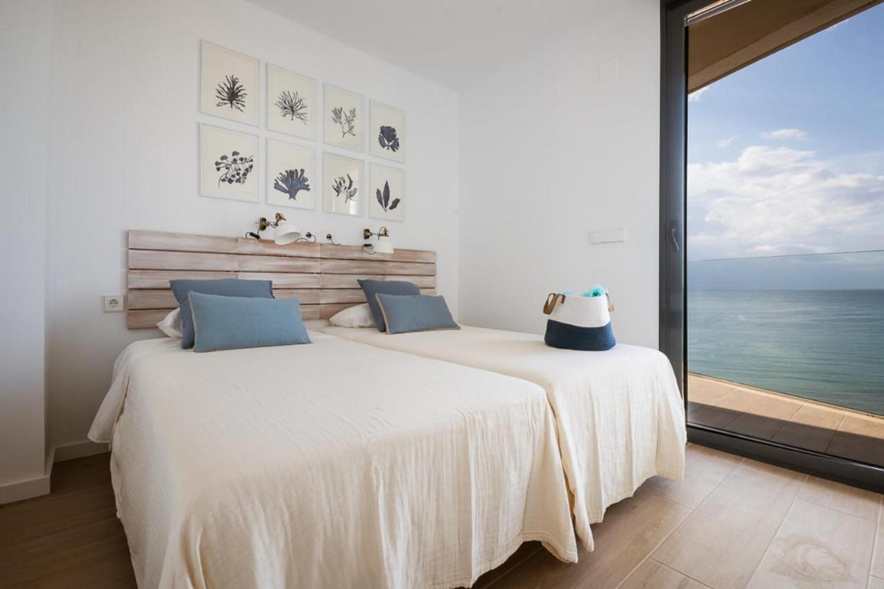 Modern Sea Front Sea Water Apartment Аликанте Екстериор снимка